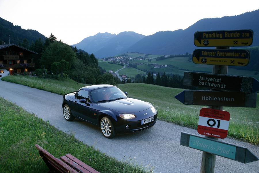  Mazda MX-5 Roadster Coupe 2006 года  (фото 185 из 212)